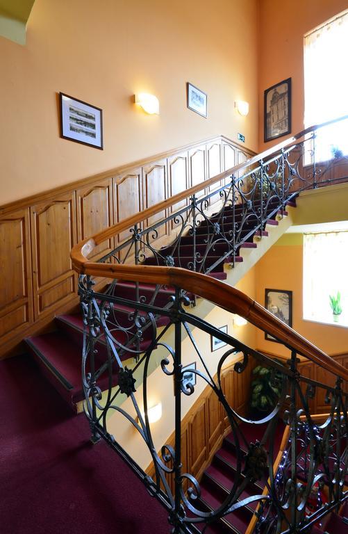 Hotel Central Cesky Tesin Exterior photo