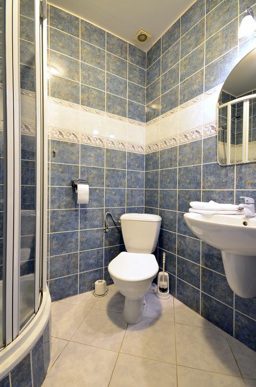 Hotel Central Cesky Tesin Room photo